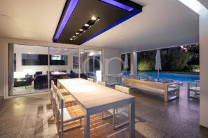 Moradia elegante e privada na Quinta do Lago, Algarve - QP Savills