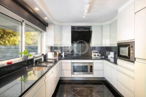 Moradia elegante e privada na Quinta do Lago, Algarve - QP Savills