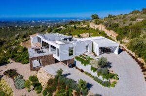 Belle villa moderne de 4 chambres avec vue sur la mer à Loule2