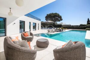 Moderne Villa in erster Reihe mit Blick auf die Ria Formosa und das Meer - QP Savills