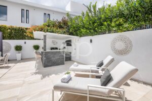 Elegante moradia térrea com piscina privada perto de Vale do Lobo, Algarve - QP Savills