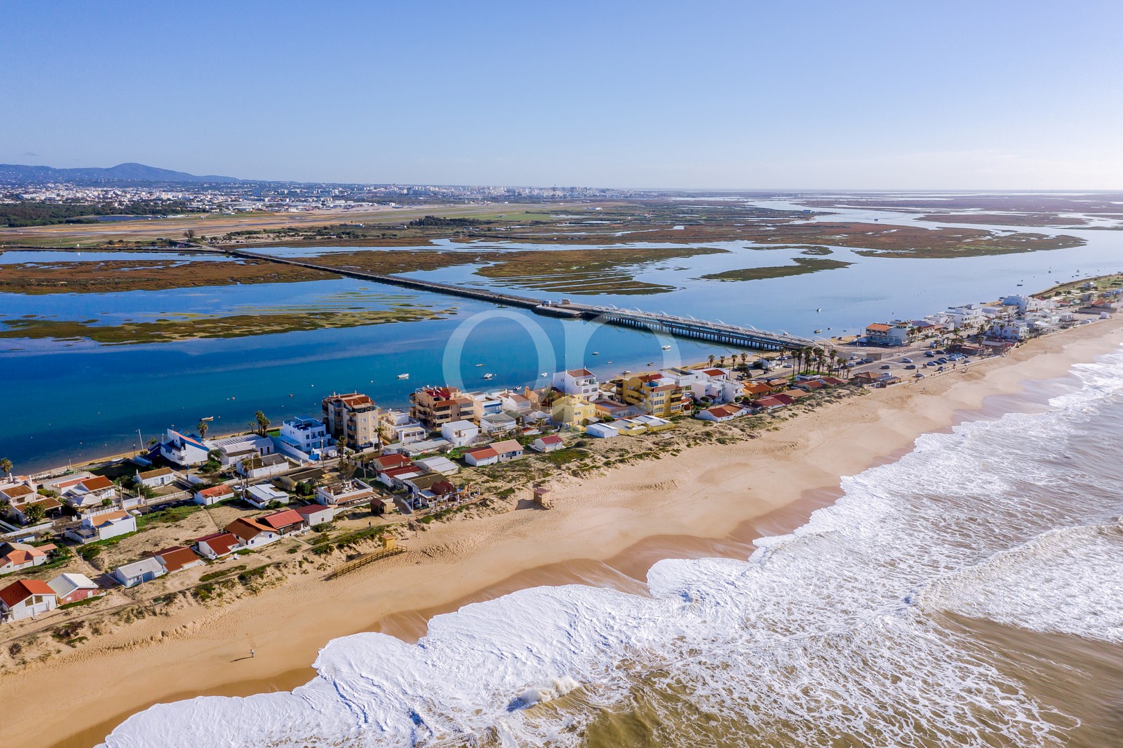 Read more about the article Exclusive Coastal Residence on Faro Island, Algarve