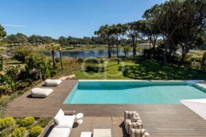 Außergewöhnliche Villa in Quinta do Lago - QP Savills