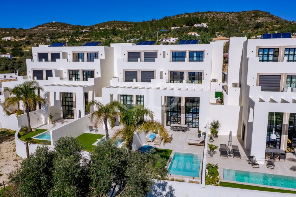 Villa with Panoramic Views in Santa Barbara de Nexe1
