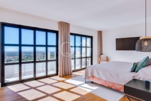 Villa with Panoramic Views in Santa Barbara de Nexe36