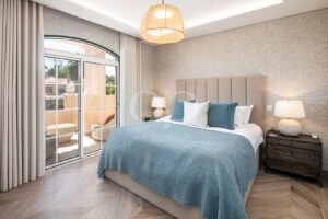 Maison de ville rénovée à Quinta do Lago, Portugal - QP Savills