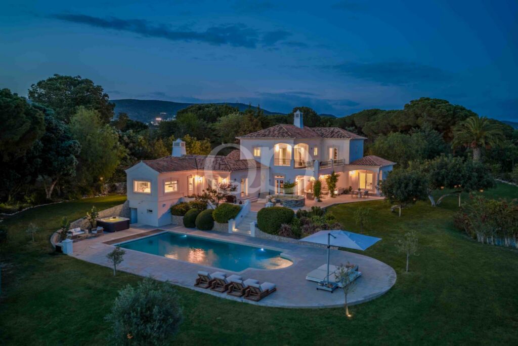Propriété privée emblématique à proximité de Quinta do Lago et Vale do Lobo - QP Savills