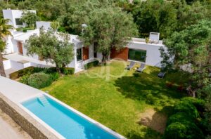 Exceptional Countryside Villa8