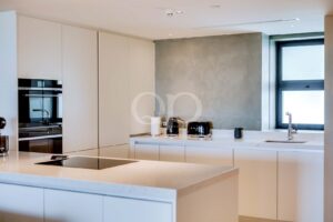 Stylish Apartment with Sea Views & 5-Star Amenities - QP Savills