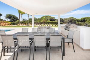 Contemporary Villa near Quinta do Lago - QP Savills