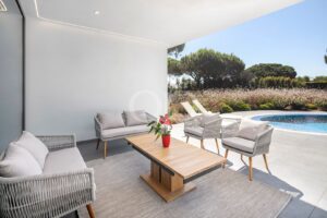 Architektonisch gestaltete Villa in Quinta do Lago, Algarve – QP Savills