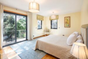 Apartamento moderno no Vale do Lobo Resort, Algarve - QP Savills
