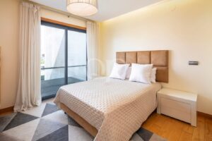 Apartamento moderno no Vale do Lobo Resort, Algarve - QP Savills