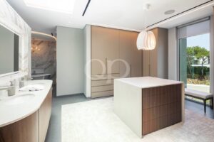 Contemporary Luxury Villa in Quinta do Lago - QP Savills