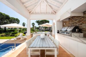Terrace/Dining/BBQ