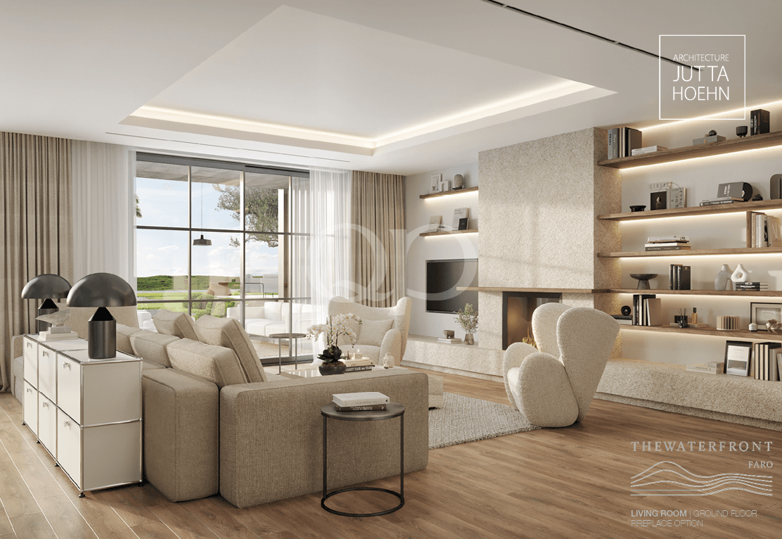 Salon à aire ouverte avec mobilier beige, parquet et étagères encastrées ; de grandes baies vitrées s'ouvrent sur un espace extérieur lumineux.