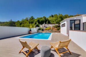 Piscina e terraço