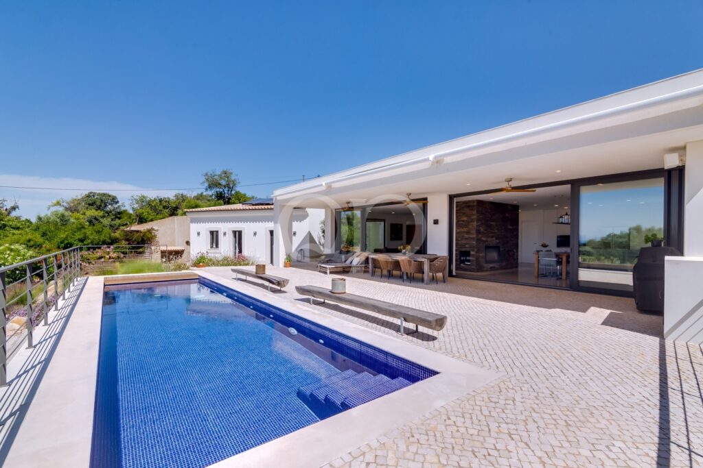 Pool & Terrace