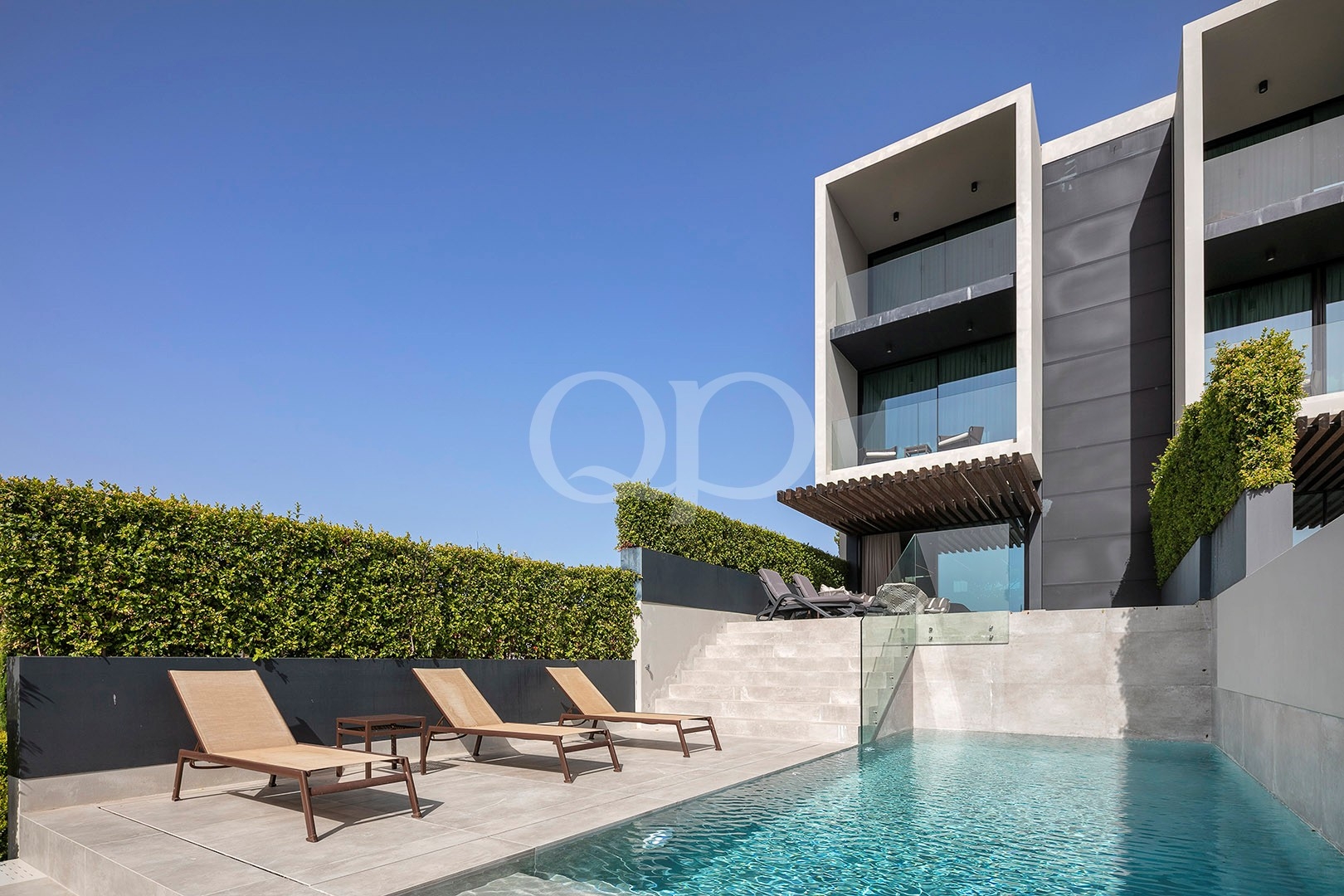 Modernes Reihenhaus in Endlage in Vilas Alvas, Algarve – QP Savills