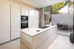 Modernes Reihenhaus in Endlage in Vilas Alvas, Algarve – QP Savills