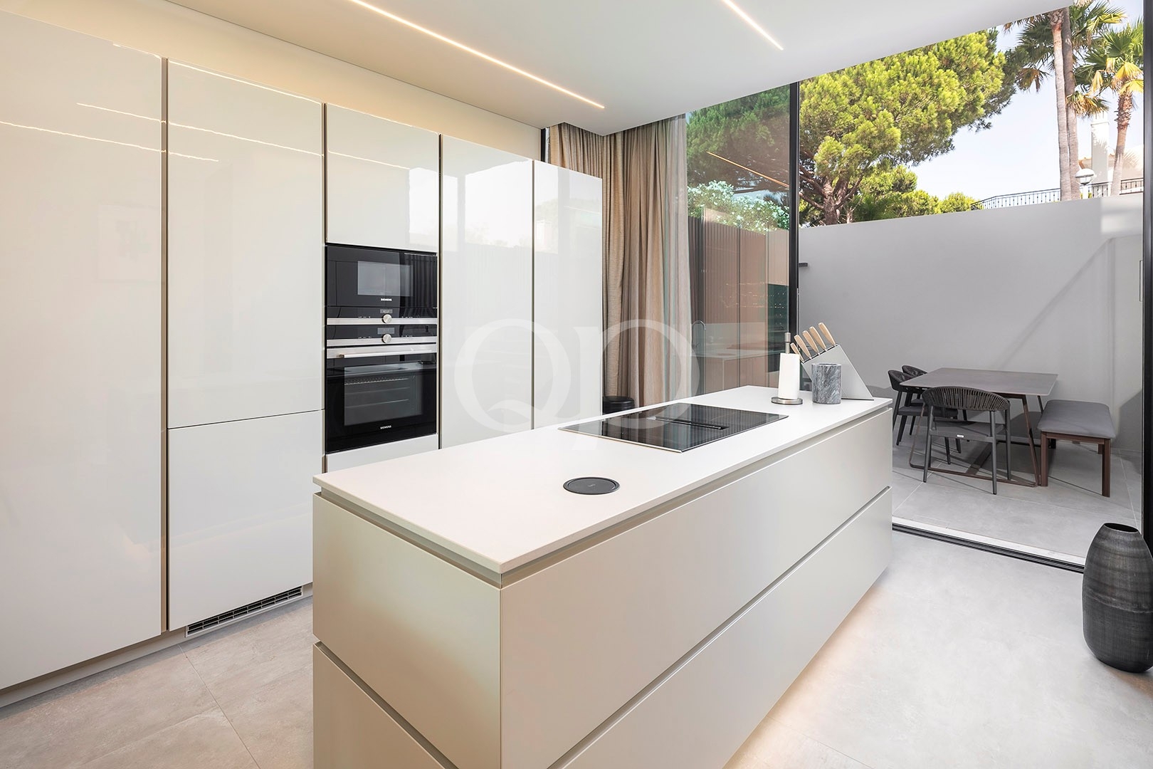 Modernes Reihenhaus in Endlage in Vilas Alvas, Algarve – QP Savills
