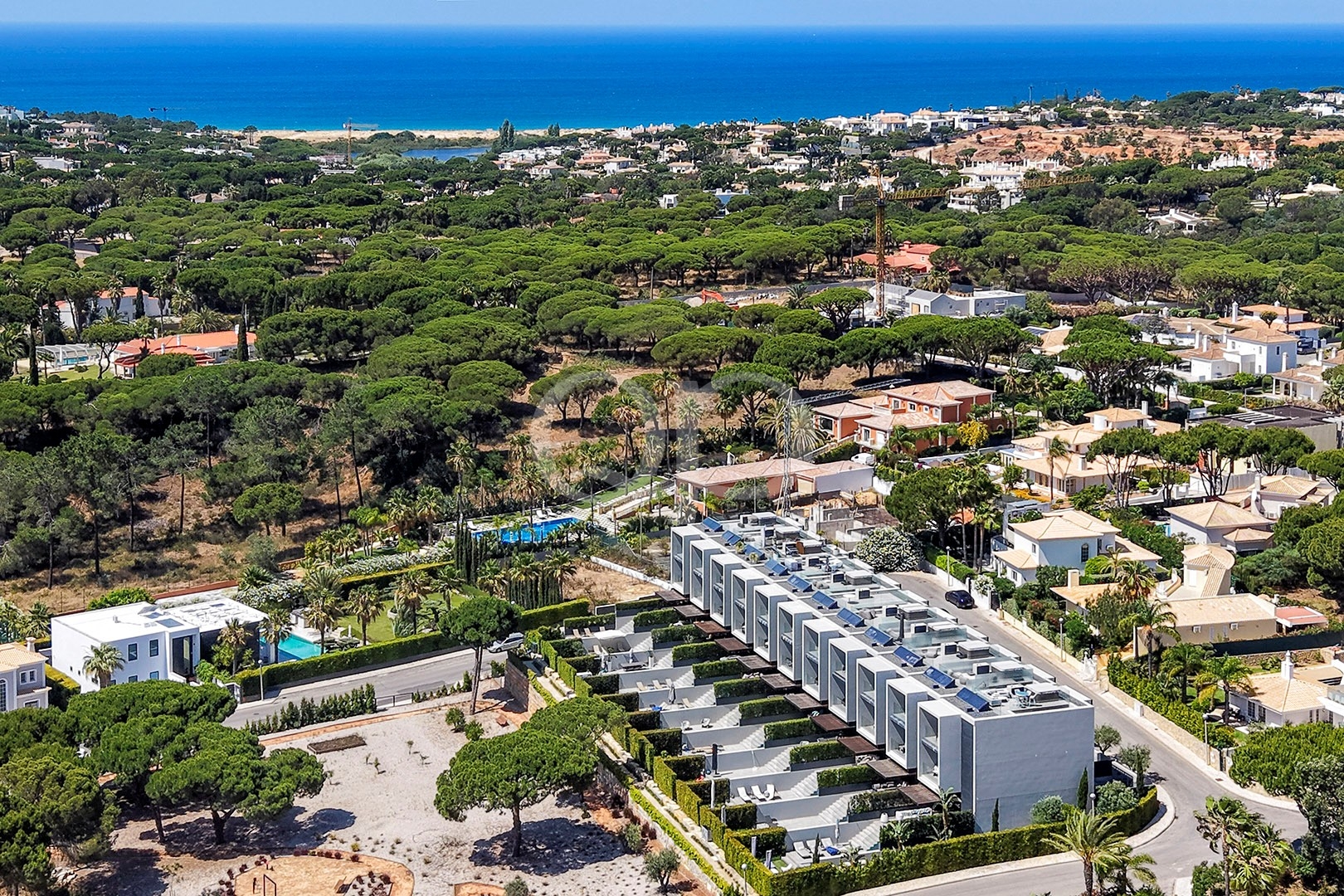 Modernes Reihenhaus in Endlage in Vilas Alvas, Algarve – QP Savills