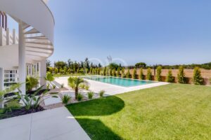 Luxuriöse schlüsselfertige Villa mit 3 bis 5 Schlafzimmern in Vilamoura - QP Savills