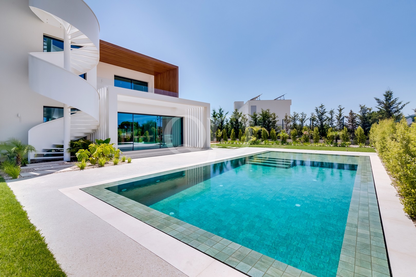 Luxuriöse schlüsselfertige Villa mit 3 bis 5 Schlafzimmern in Vilamoura - QP Savills