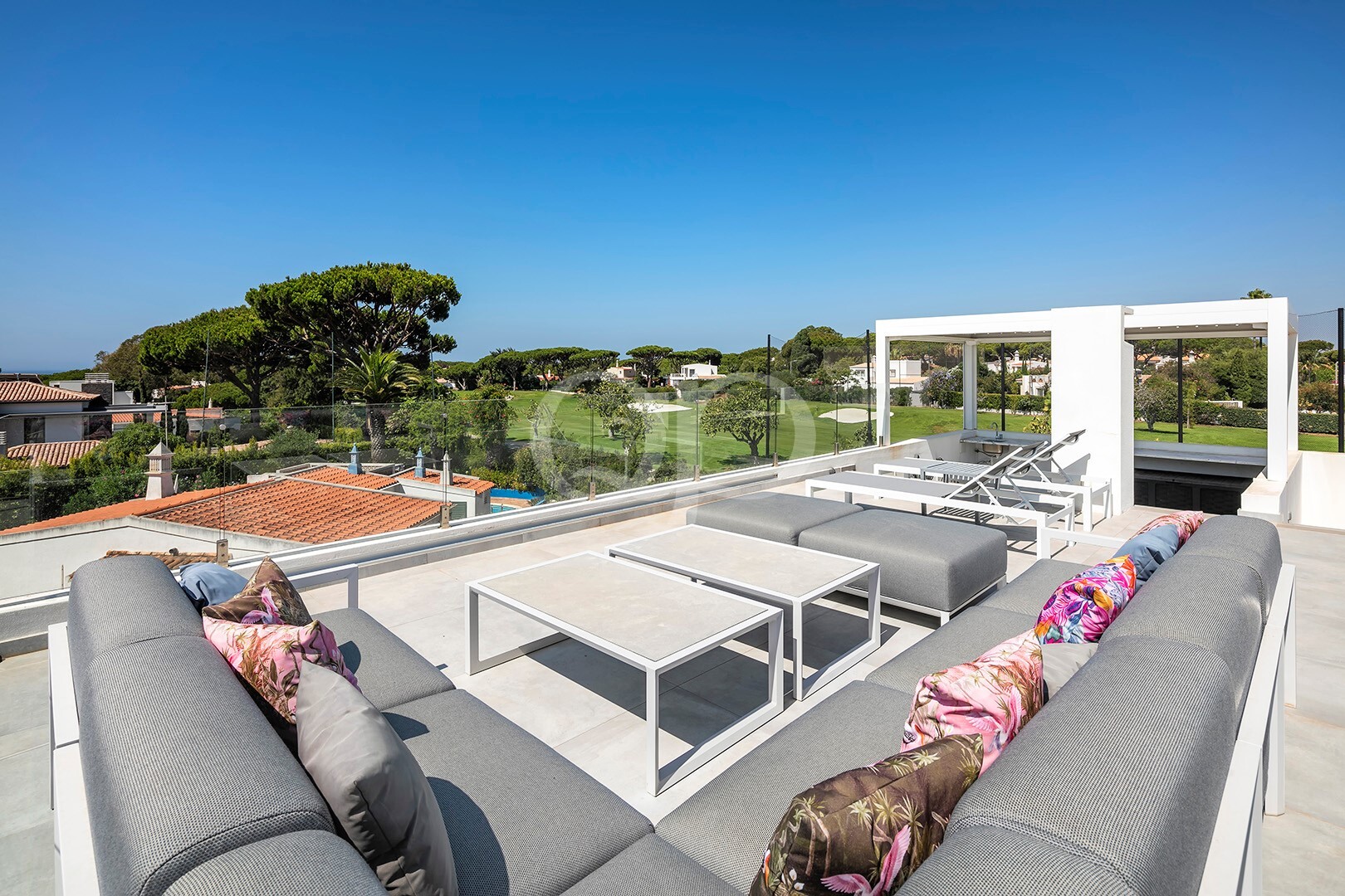 Villa face au terrain de golf à Vale do Lobo, en Algarve - QP Savills