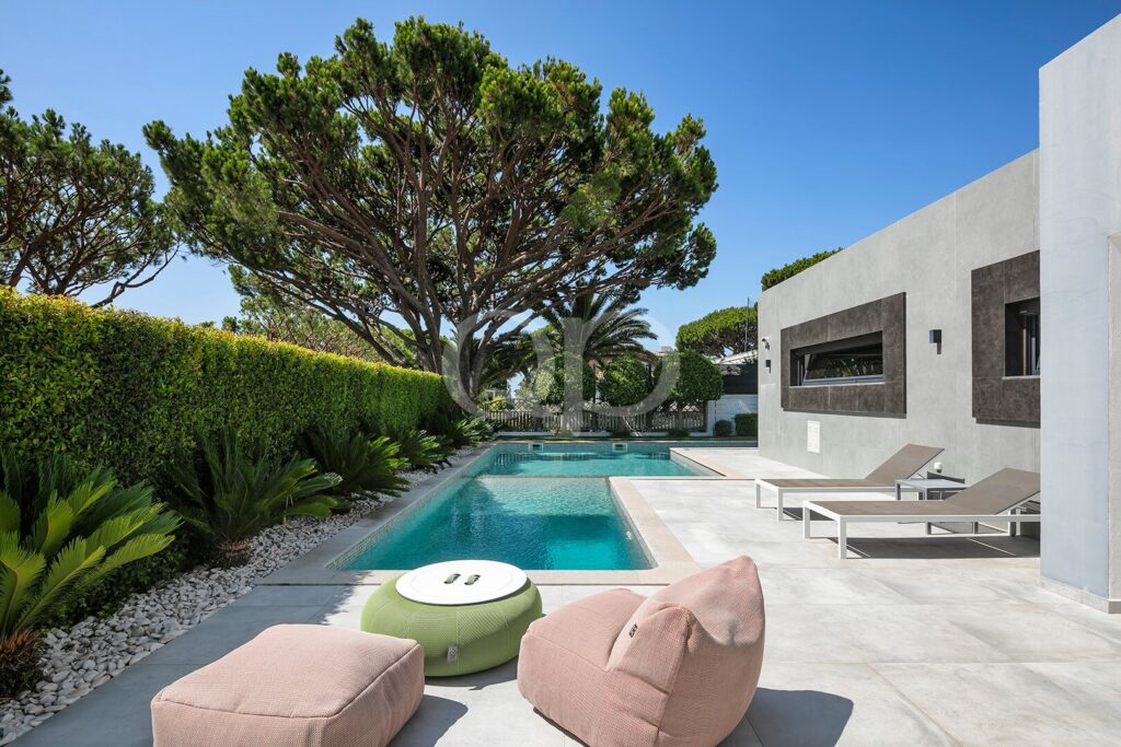 Villa face au terrain de golf à Vale do Lobo, en Algarve - QP Savills