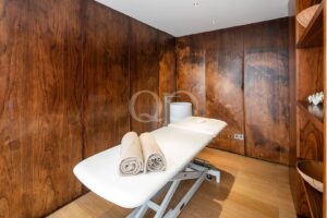 Salle privée de massage et de soins
