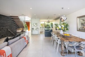 Open plan kitchen and dining area