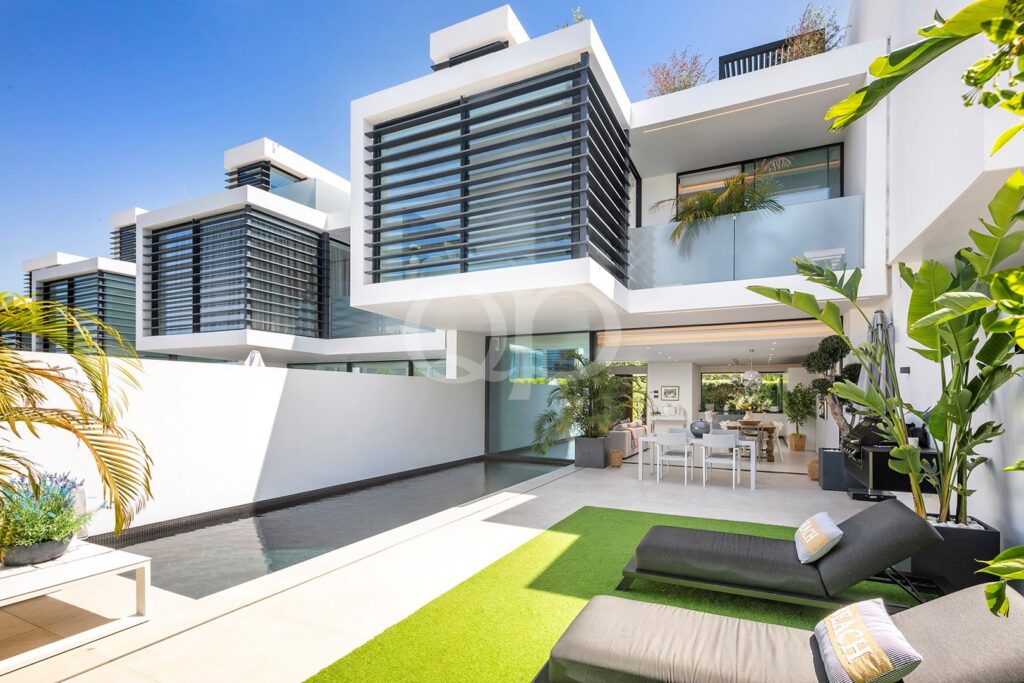 Contemporary Residence in Fonte Algarve close to Quinta do Lago and Vale do Lobo