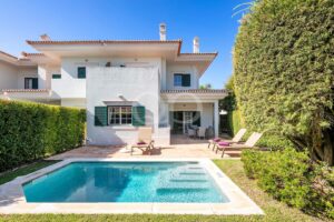 Charmantes Stadthaus in Martinhal Quinta, Algarve – QP Savills