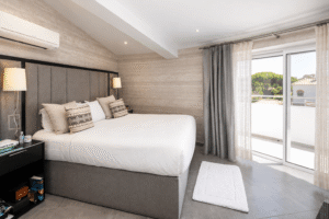 Moradia circular de estilo único na Quinta do Lago - QP Savills