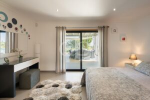 Bedroom with terrace access