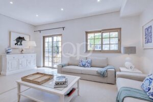 Living area with terrace access