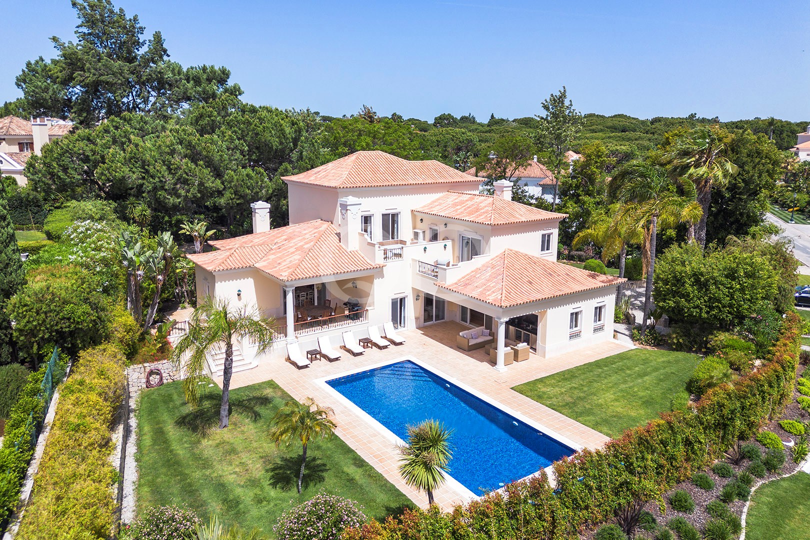 Ler mais sobre este artigo Spacious Family villa in Quinta do Lago, Algarve