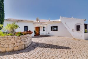 Gorgeous traditional Meditteranean villa with cobblestone entry