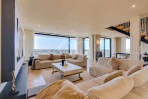 Villa contemporaine avec vue sur la mer près d'Almancil, en Algarve - QP Savills