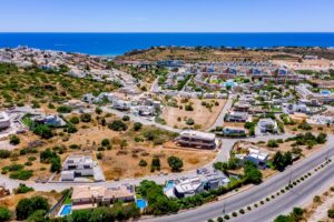 Luxury Villa Steps from Albufeira Marina, Algarve6
