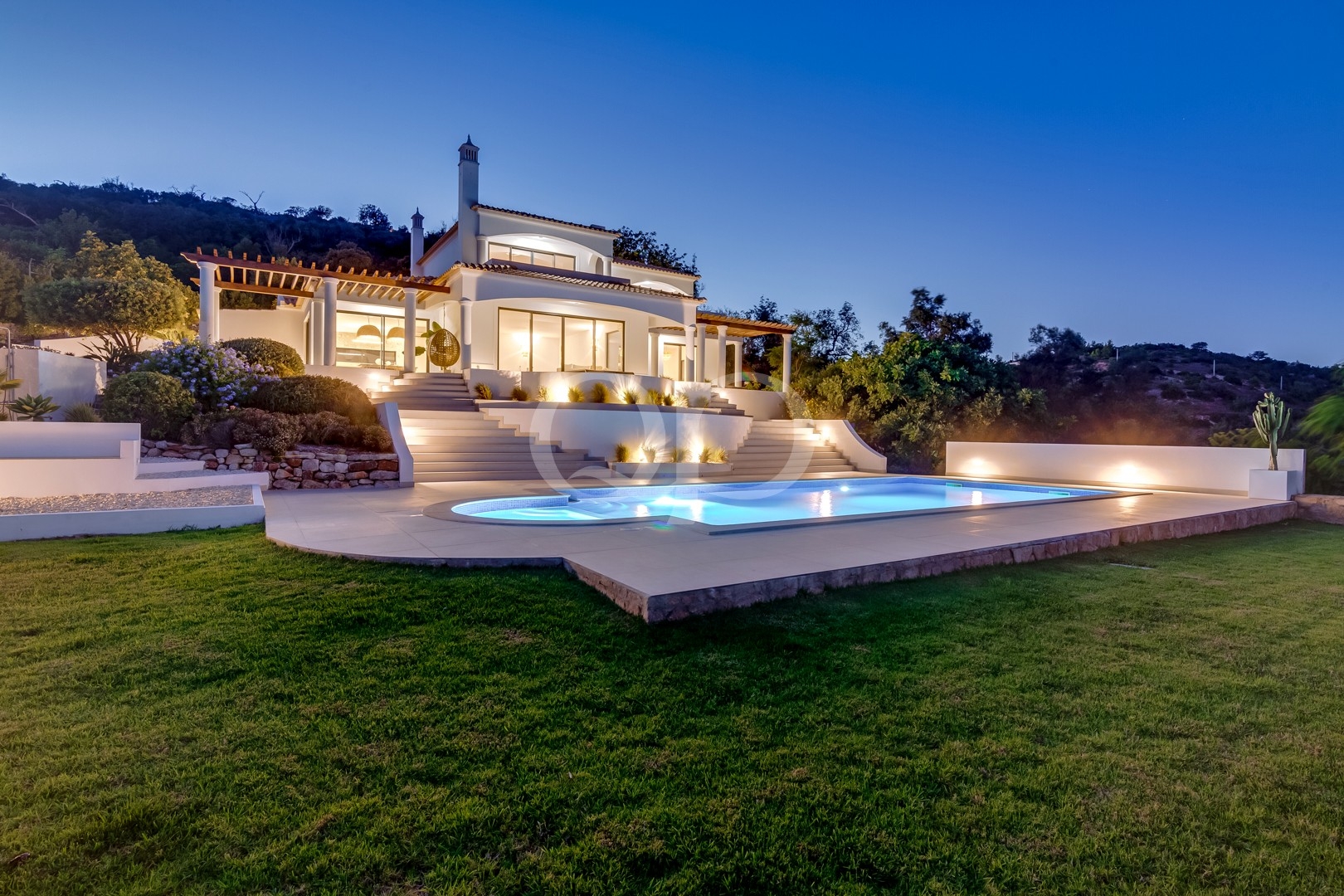 Villa de campagne raffinée avec vue panoramique à Loulé - QP Savills
