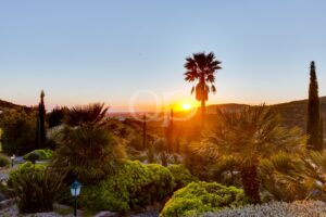 Einzigartige Villa auf einem Hügel in der Landschaft der Algarve62
