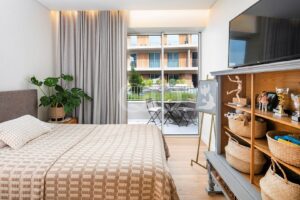 Luxuswohnung direkt am Wasser in Quarteira, Algarve – QP Savills