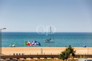 Luxuswohnung direkt am Wasser in Quarteira, Algarve – QP Savills