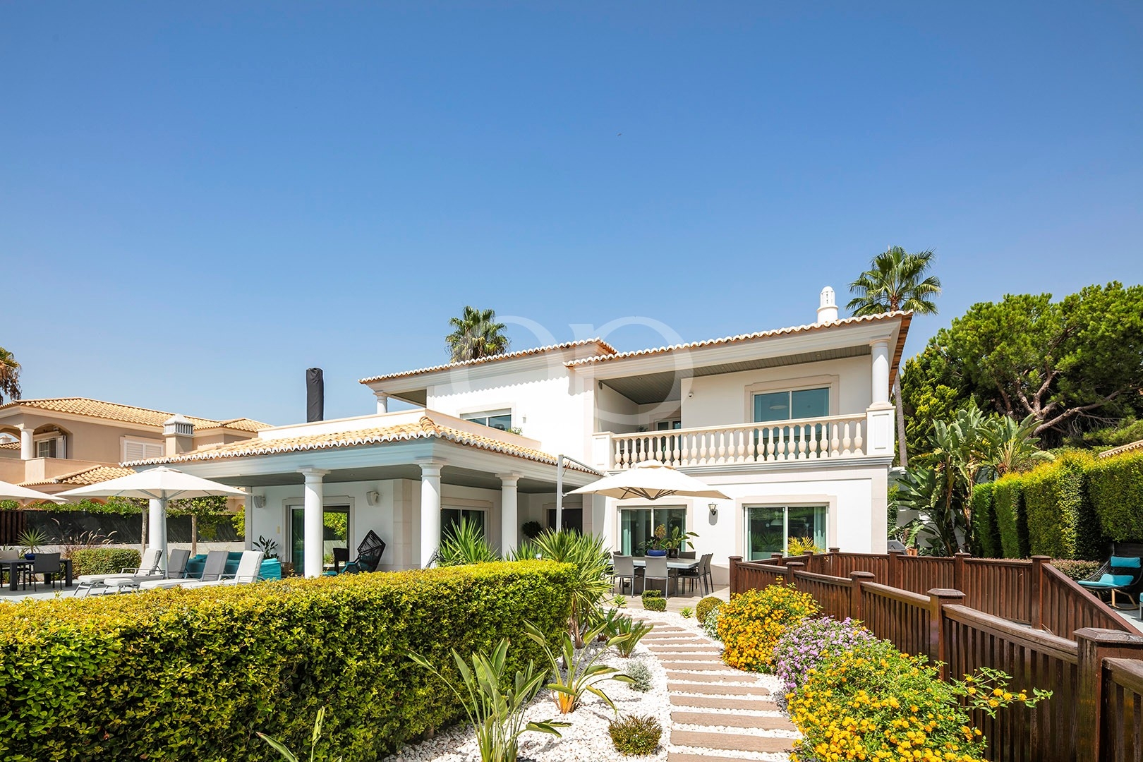 Stylish Family Retreat near the Beach, Algarve - QP Savills