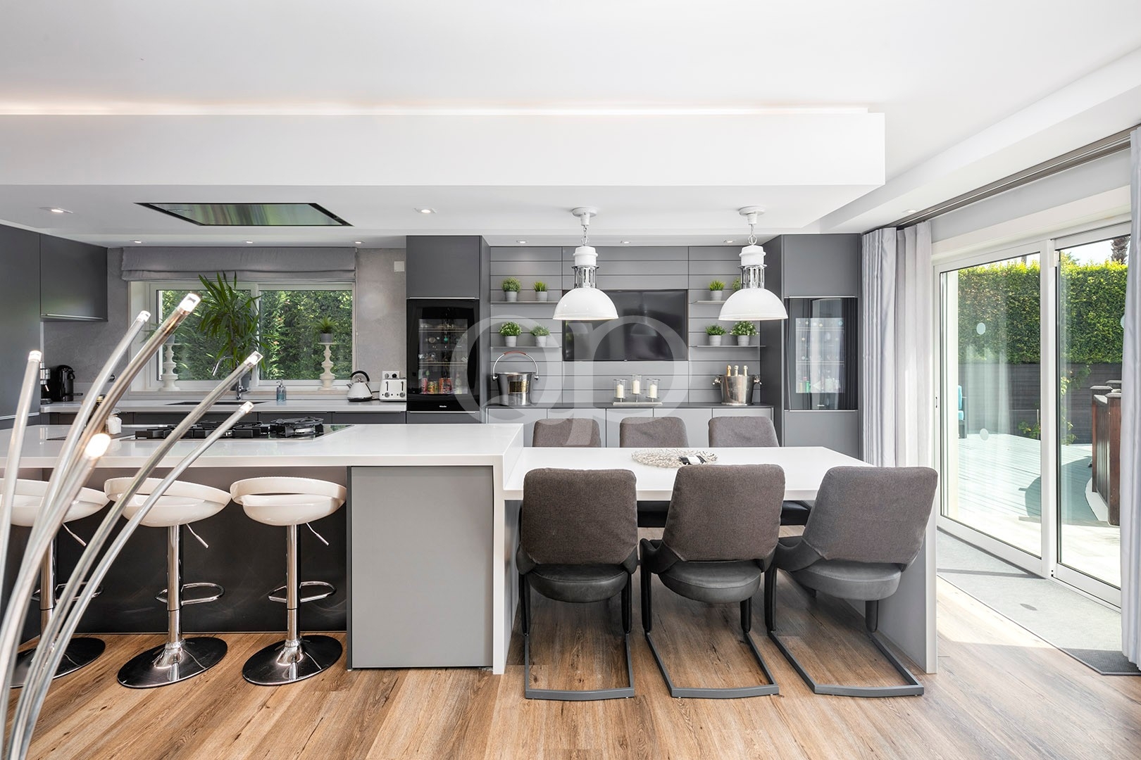 Stylish Family Retreat near the Beach, Algarve - QP Savills