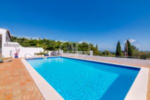 Außergewöhnliche Villa in Quinta das Raposeiras, Algarve – QP Savills