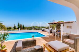 Außergewöhnliche Villa in Quinta das Raposeiras, Algarve – QP Savills