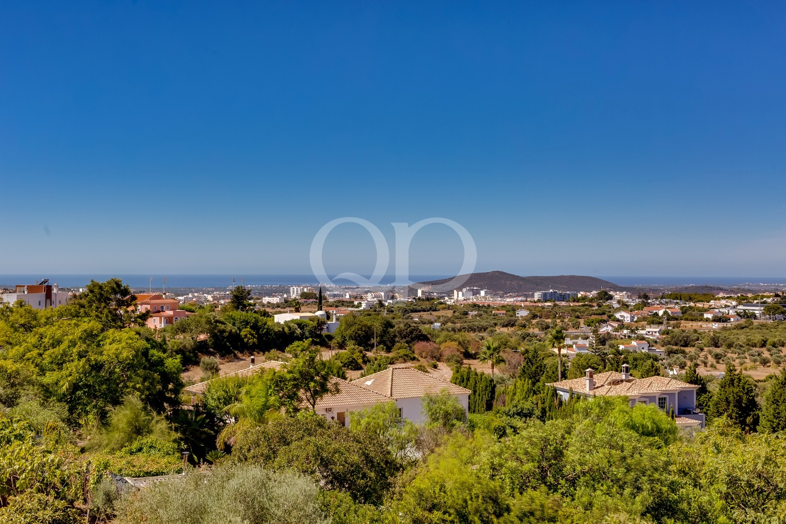 Villa paisible à la campagne avec vue sur l'océan près de Loulé - QP Savills